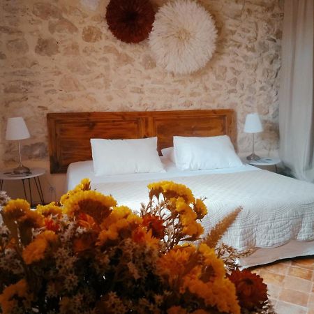 Chambre D'Hotes Face Au Lavoir Méthamis Kültér fotó