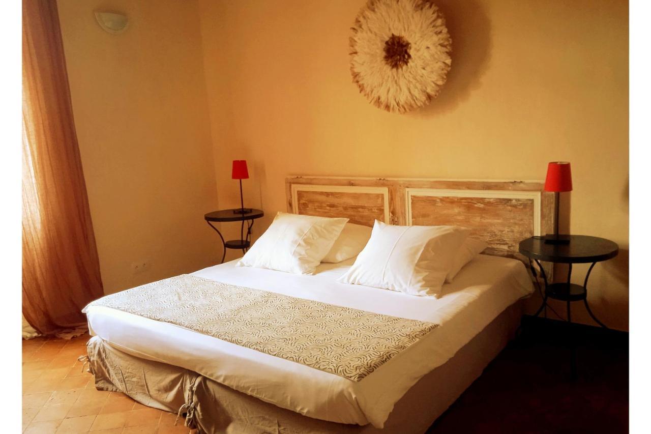 Chambre D'Hotes Face Au Lavoir Méthamis Kültér fotó